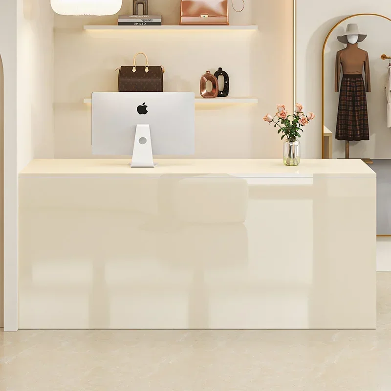 โต๊ะต้อนรับความงามหรูหรา โพเดี - Office Furniture Bali บทวิจารณ์และราคา